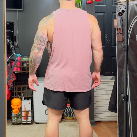 Golden Aesthetics Tank - Picture 10 of 10